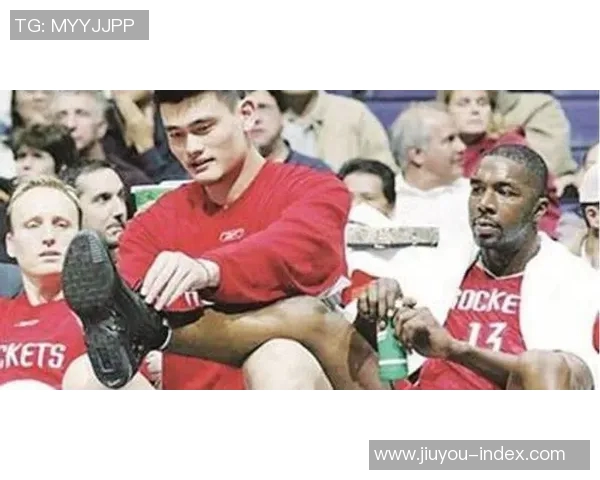 姚明鞋带子的故事：从篮球场到时尚潮流的跨界之旅